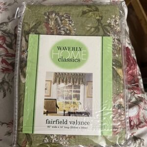 Waverly Fairfield Antique Valance Buckingham 80x14 Floral Green